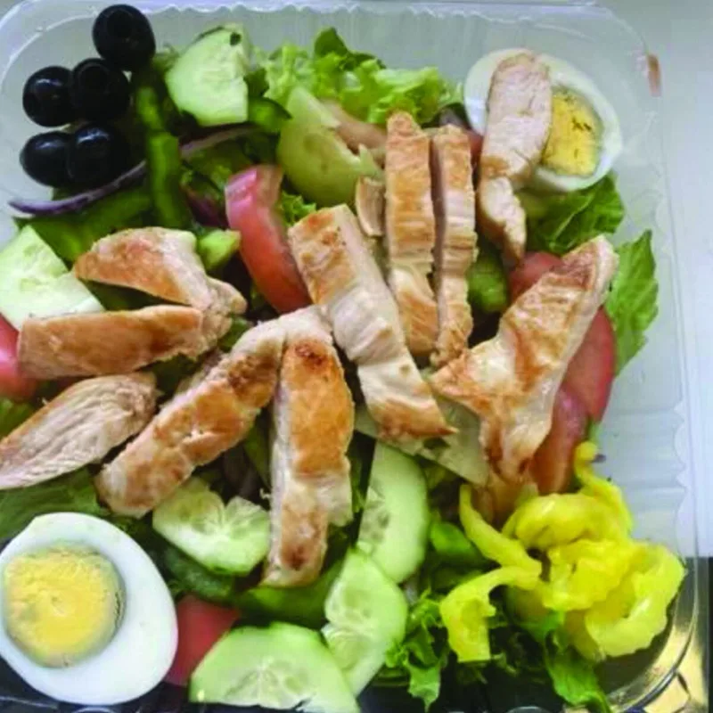 Grilled chicken salad with fresh vegetables